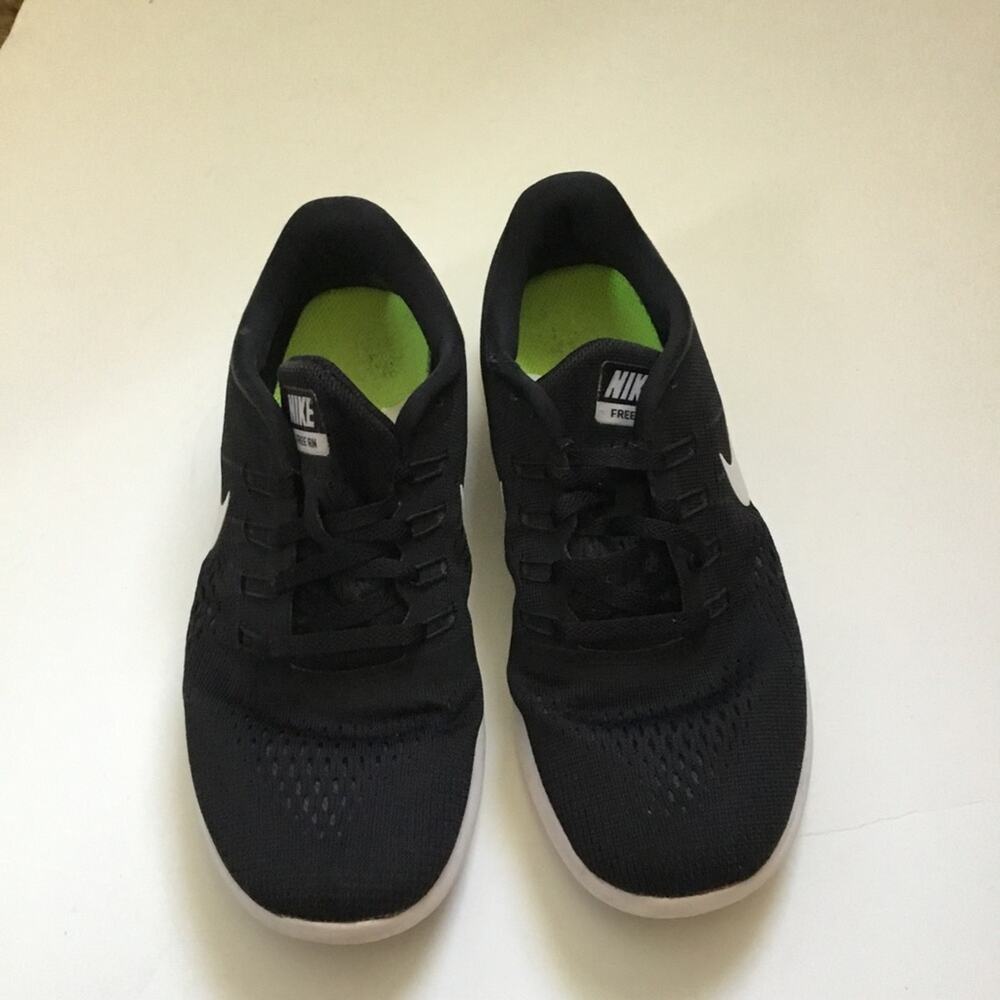 Nike Black Sneakers